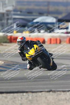 media/Sep-20-2025-Race Pace (Sat) [[d4e1b33f4d]]/Verified/Turn 2 (920am)/